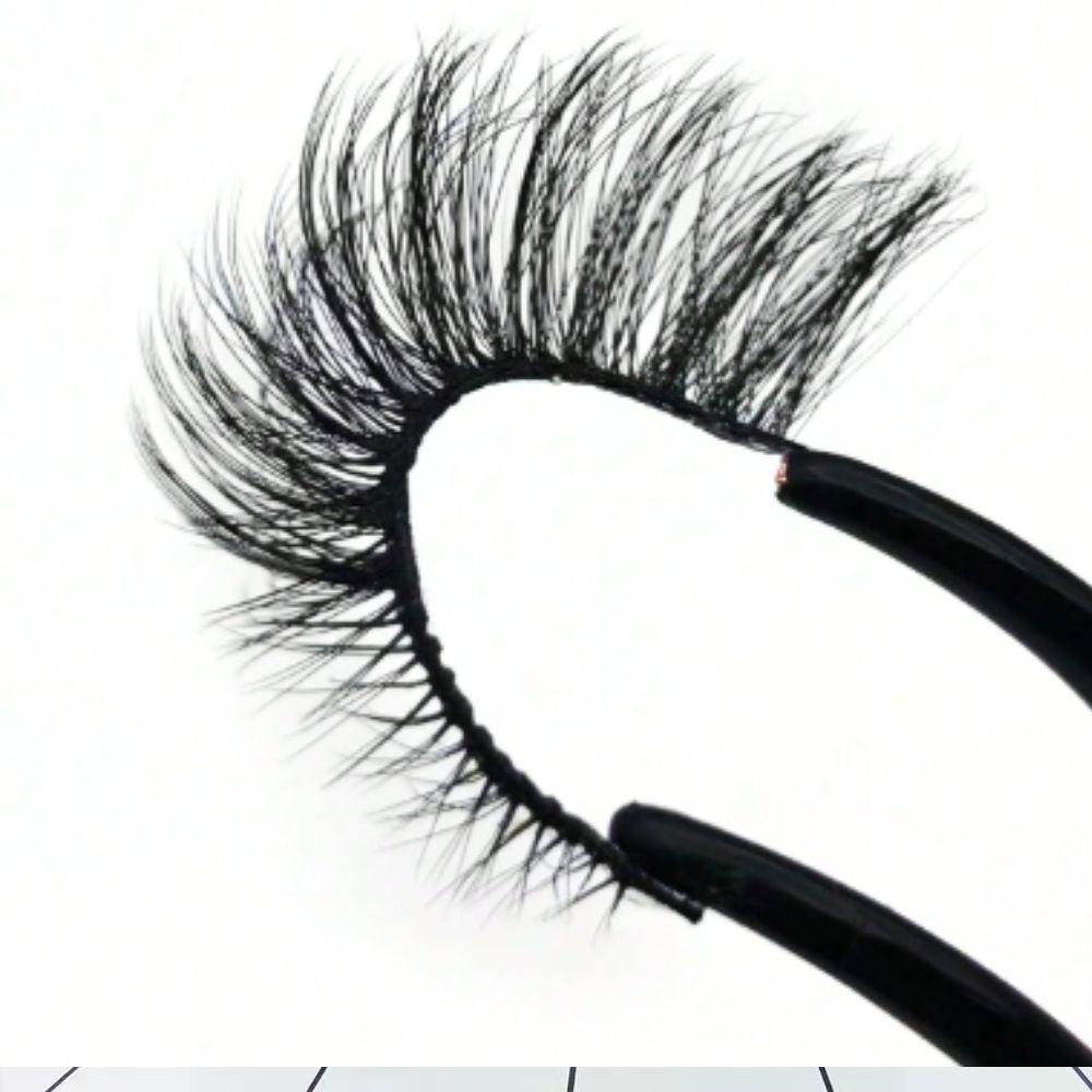 Fox Eye Voluminous False Eyelashes