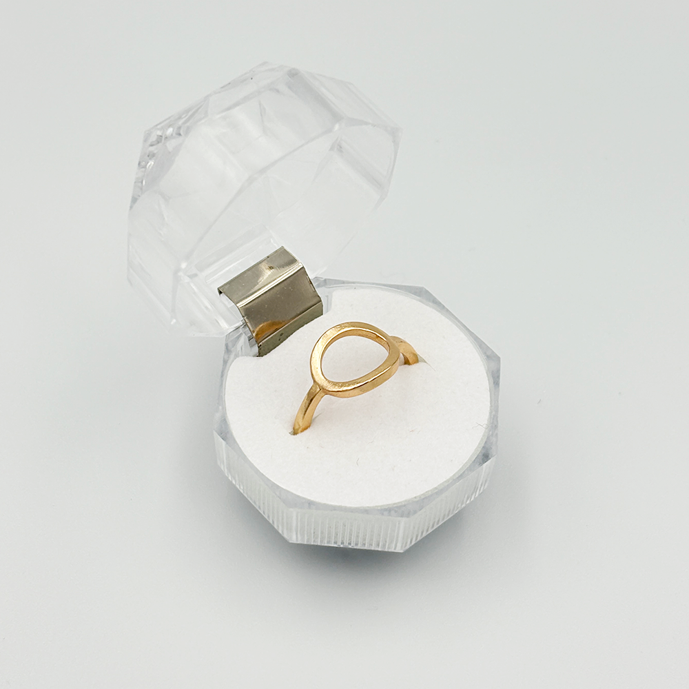 Round Gold Ring