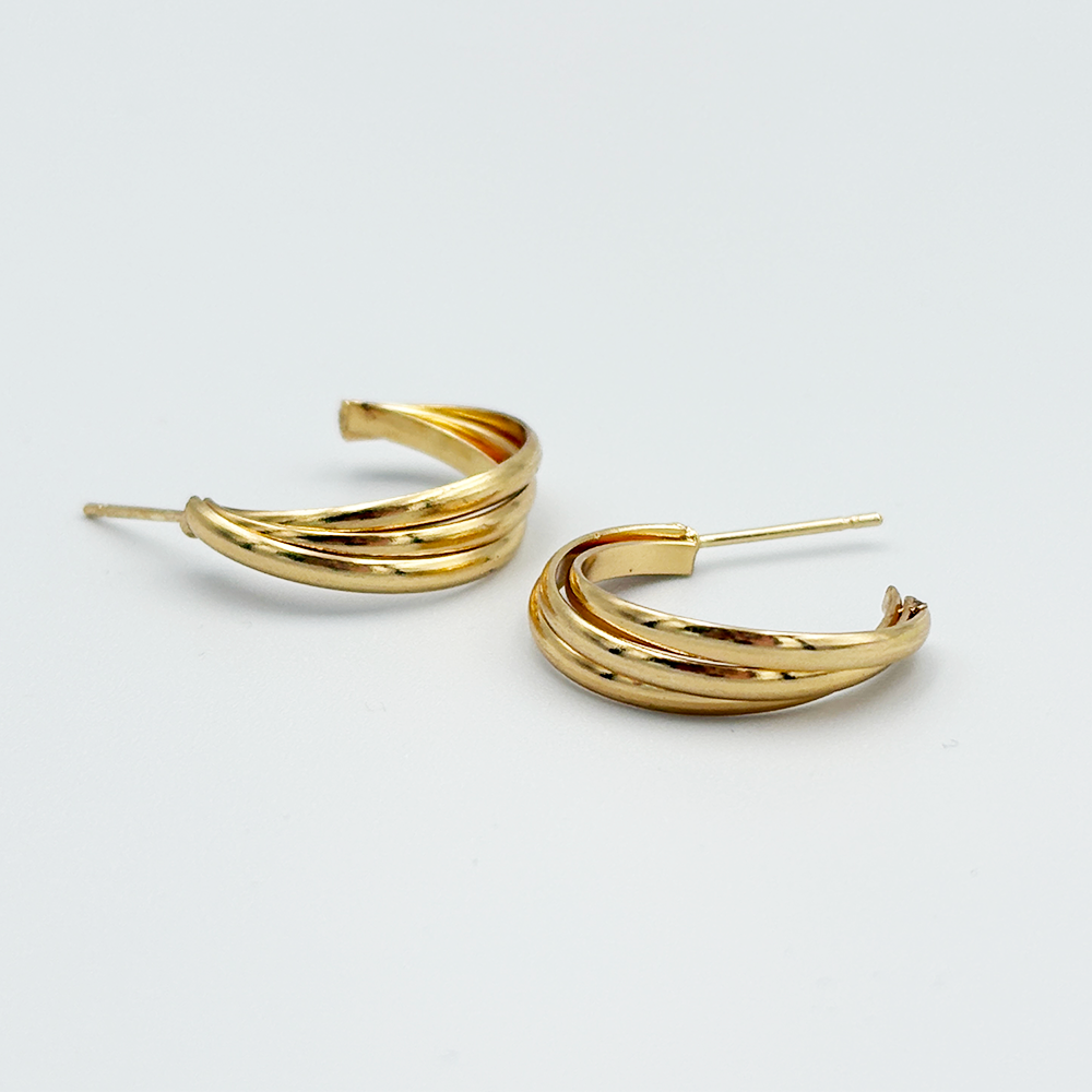 Radiate Elegance – Triple Gold Hoops